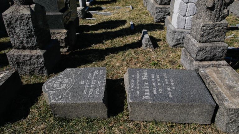 Headstone Memorial West Terre Haute IN 47885